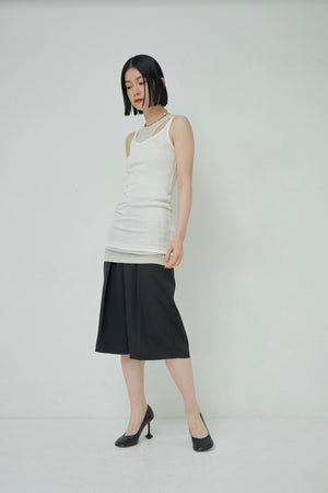 Double Cross Center press shorts