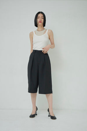 Double Cross Center press shorts