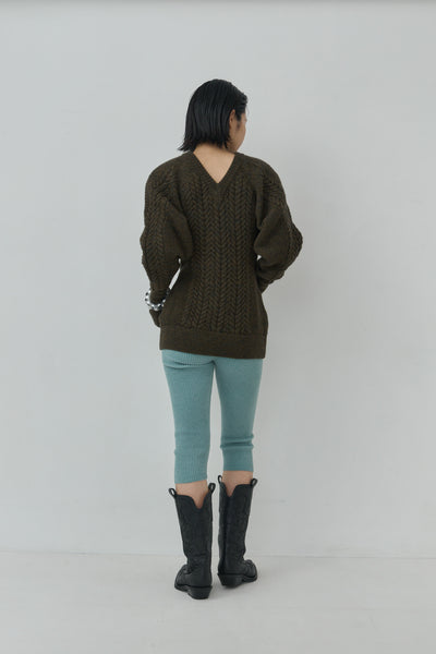 画像をギャラリービューアに読み込む, Sharp shape Wool pullover