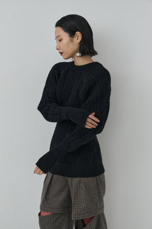 Sharp shape Wool pullover