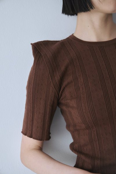 画像をギャラリービューアに読み込む, Eyelet Shoulder Knit Top
