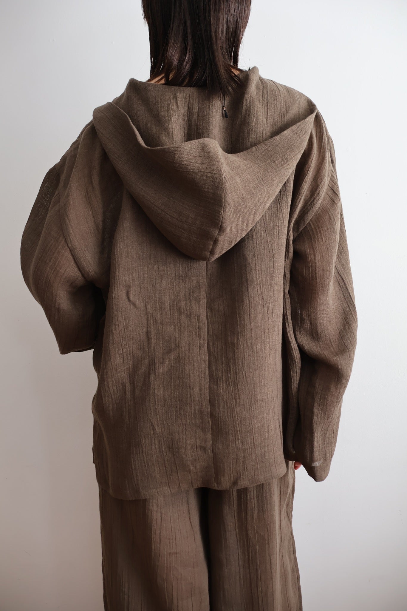 ミディアム　mediam シアーリネンフーディ Sheer Linen Hoodie – Mediam