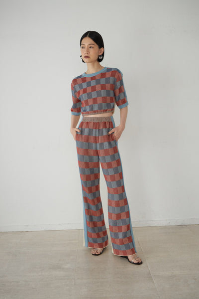 Load image into Gallery viewer, Checkered Cropped Knit Tops
