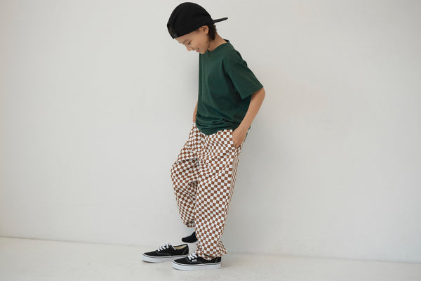 Load image into Gallery viewer, Kids Checkered Easy Big Pants - Mocha
