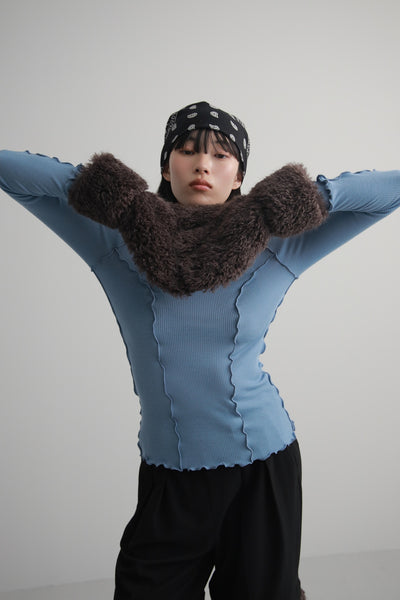 画像をギャラリービューアに読み込む, Pointed Shoulder Tops
