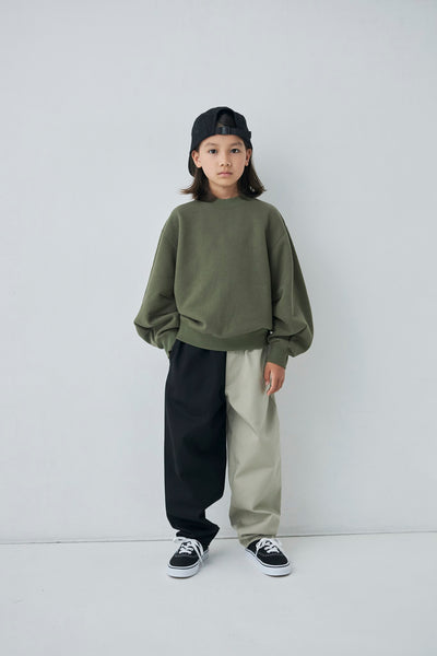 Load image into Gallery viewer, Kids Curve Sleeve Sweat Pullover
