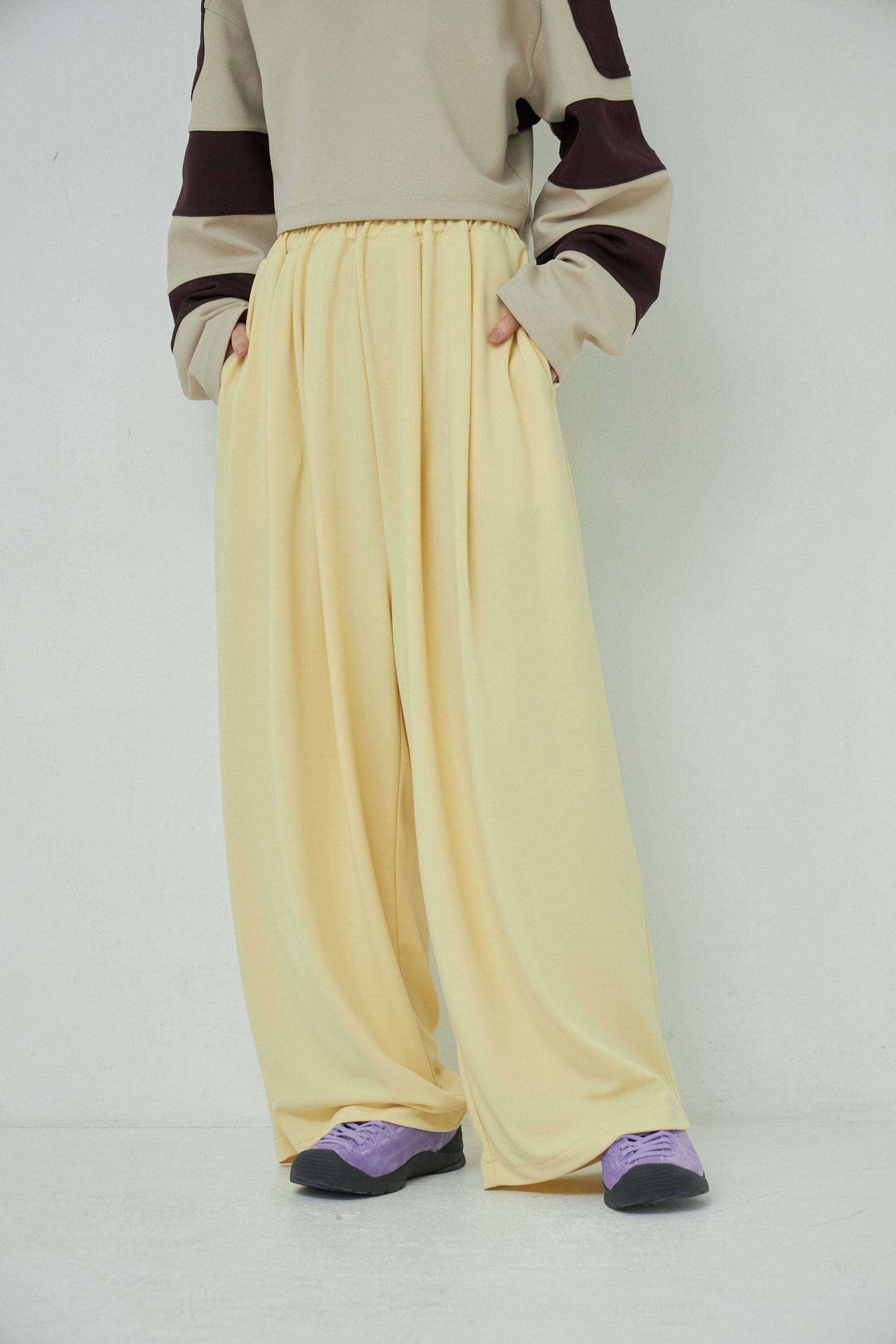 NEW IN – Mediam