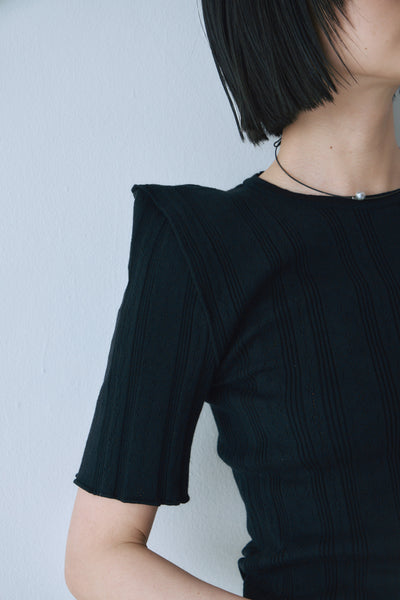 画像をギャラリービューアに読み込む, Eyelet Shoulder Knit Top
