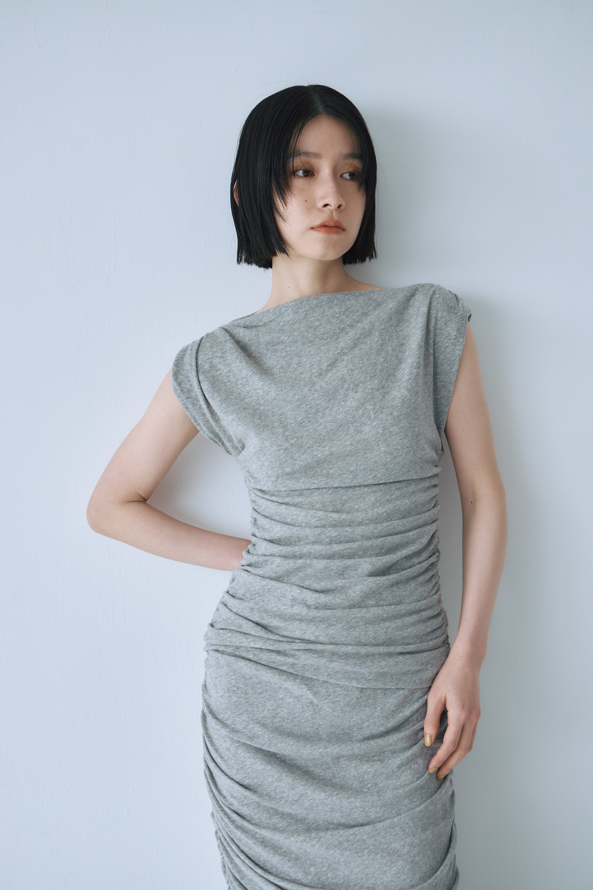 mediam / Gather Drape Tops 新品未使用 Gather Drape Tops – Mediam