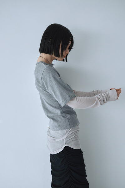 画像をギャラリービューアに読み込む, Stitch Tee &amp; Sheer Top
