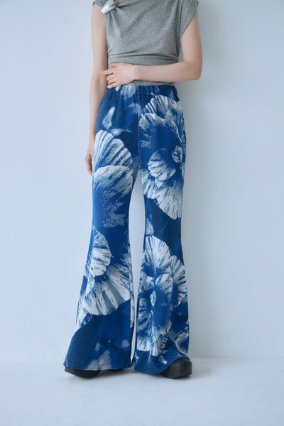 画像をギャラリービューアに読み込む, Photo Knit Bell Bottoms
