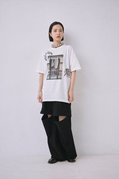 Load image into Gallery viewer, Mediam Photo ×「STAMP DOODLE」Tee
