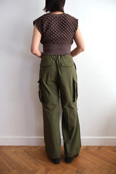 Load image into Gallery viewer, Scale Like knit vest
